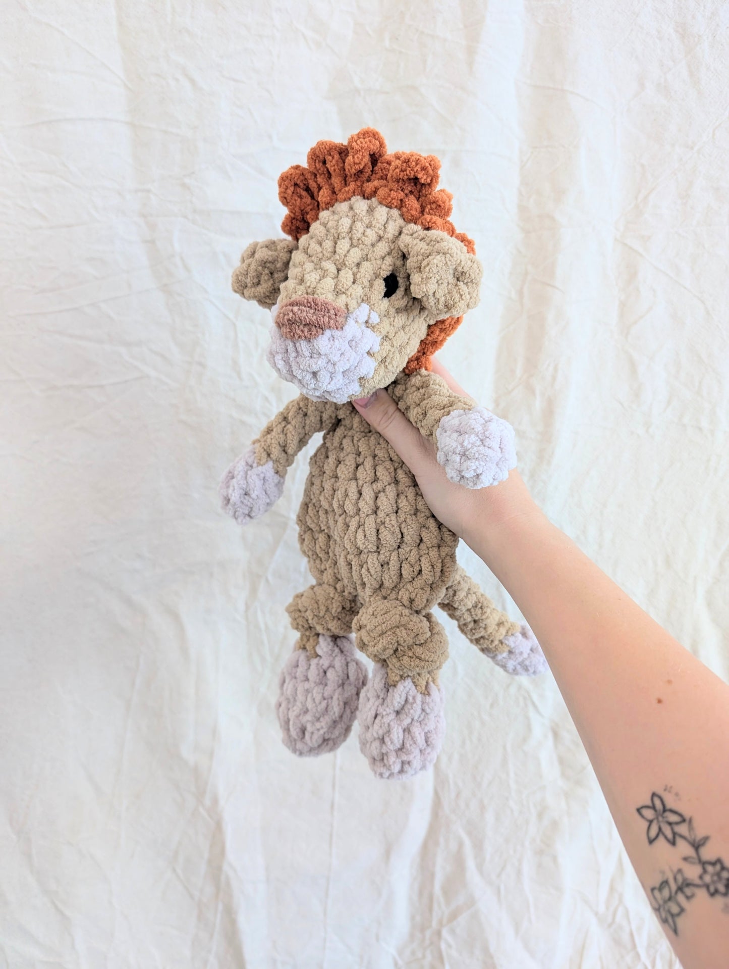 Mini Legend the Lion Knotted Lovey