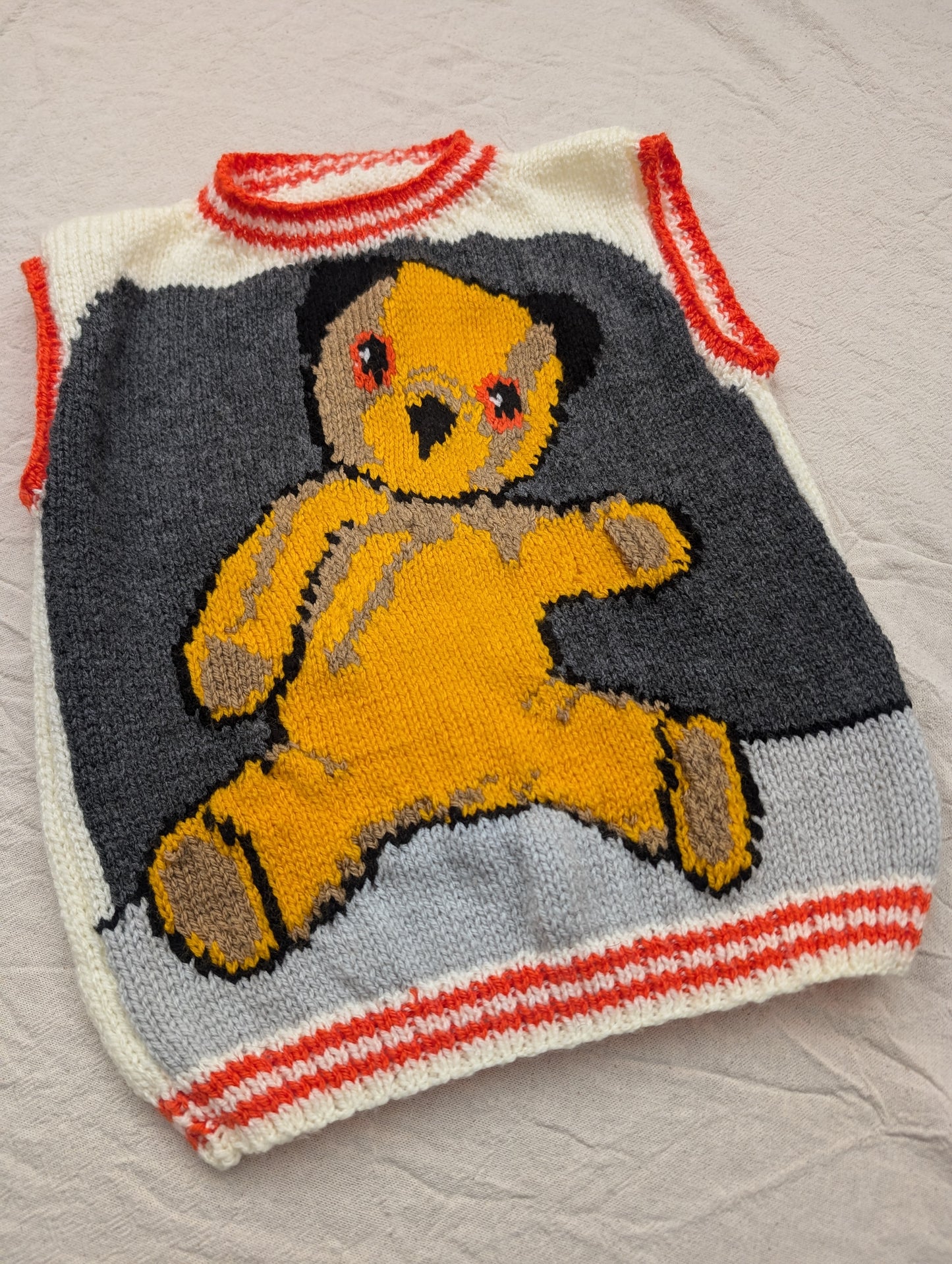Sooty Vest (3-4 years)