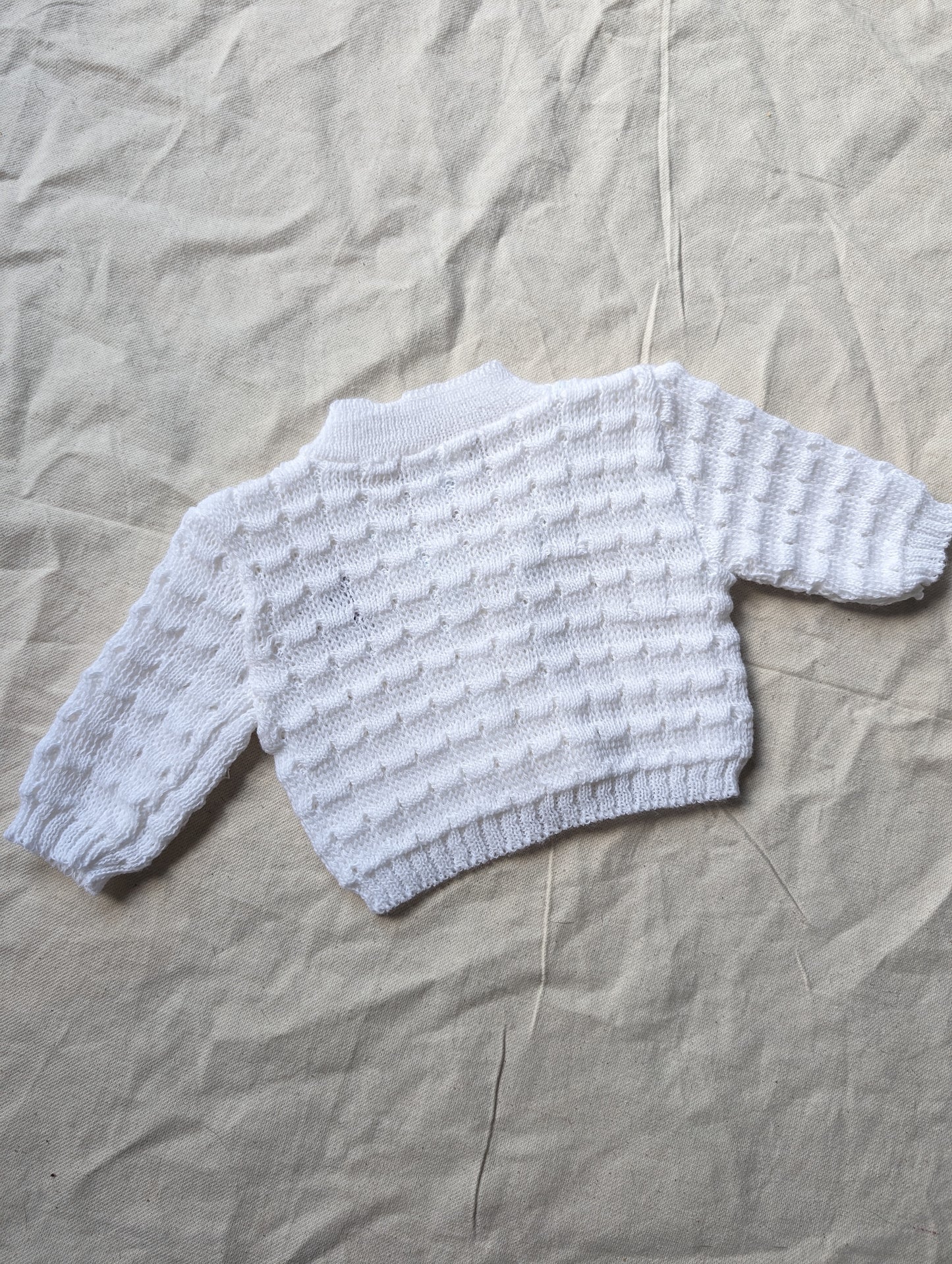 White Bee Bo Cardigan 0-3 months