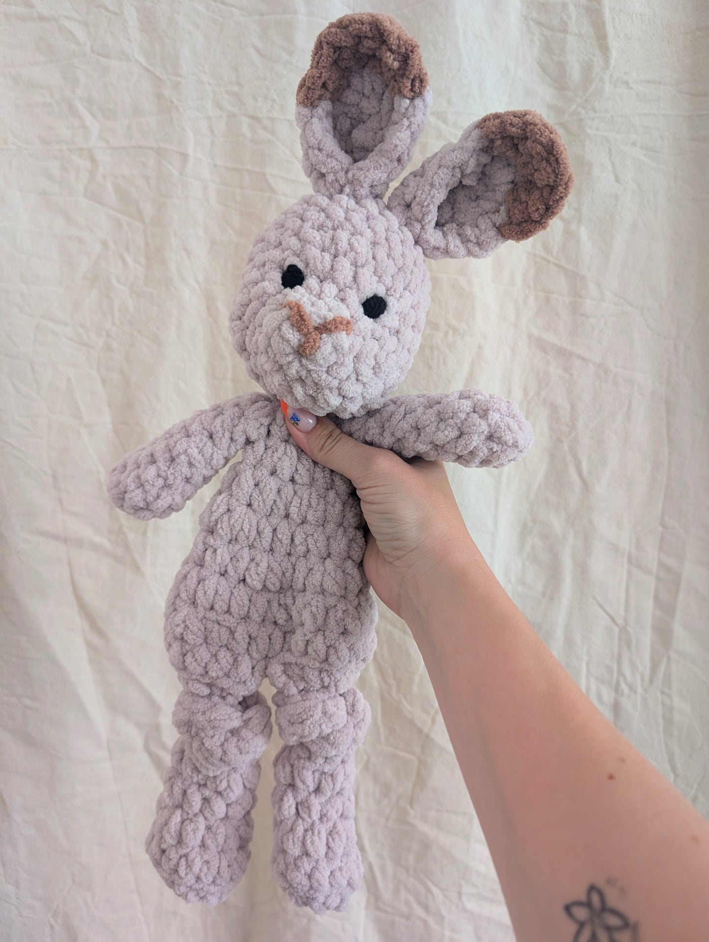 Mini Rivie Rabbit Knotted Lovey